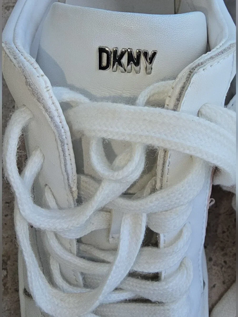 Dkny snicker white and pink Size 8
